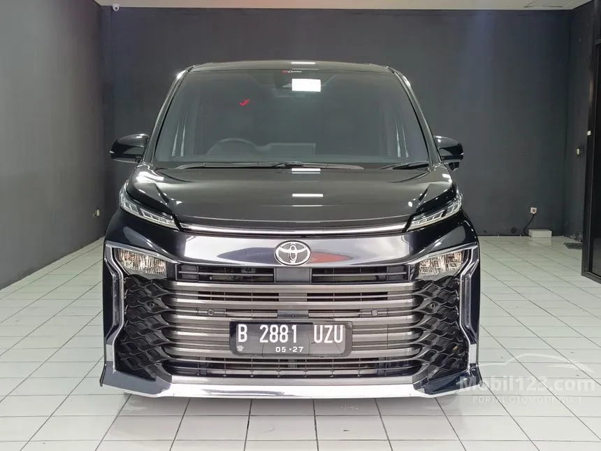Jual Mobil Toyota Voxy 2022 2.0 di DKI Jakarta Automatic Wagon Hitam Rp 480.000.000