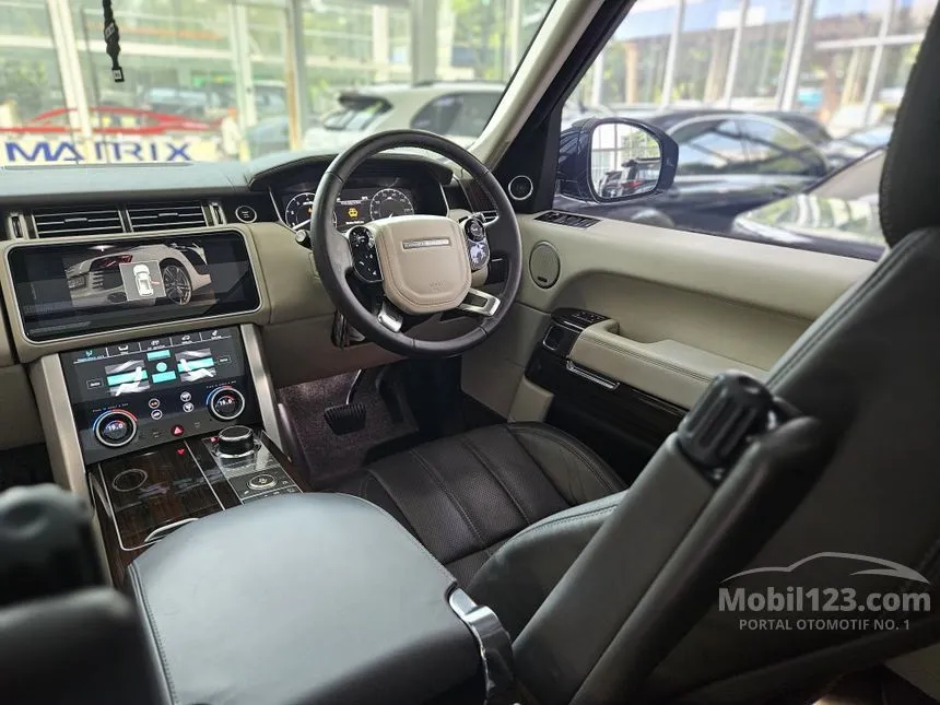 2015 Land Rover Range Rover Vogue SUV