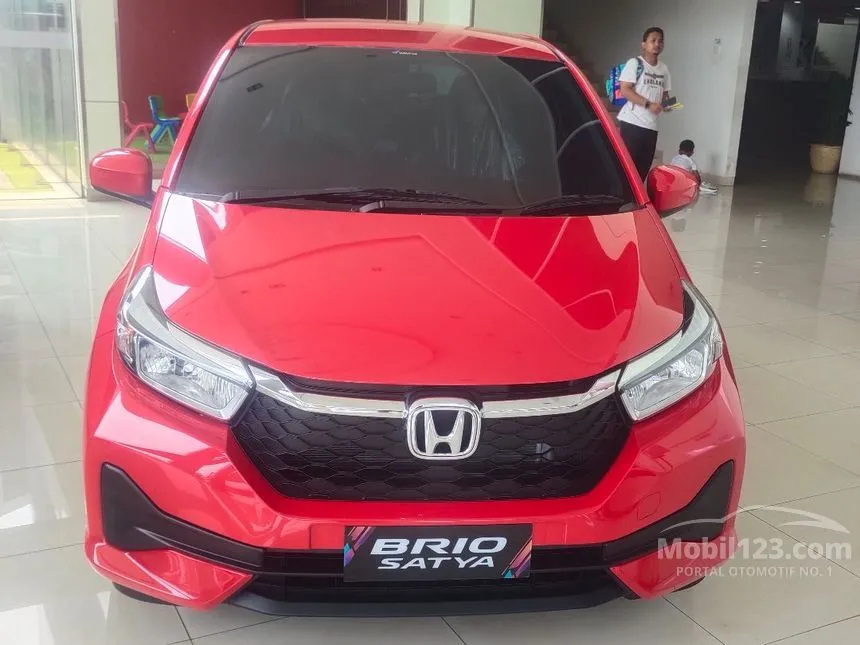 Jual Mobil Honda Brio 2024 E Satya 1.2 di Banten Automatic Hatchback Coklat Rp 157.900.000