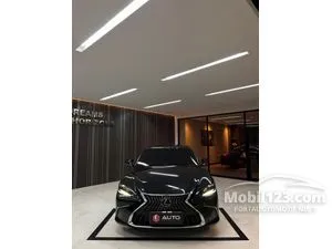 2023 Lexus ES 300h 2.5 Ultra Luxury Sedan