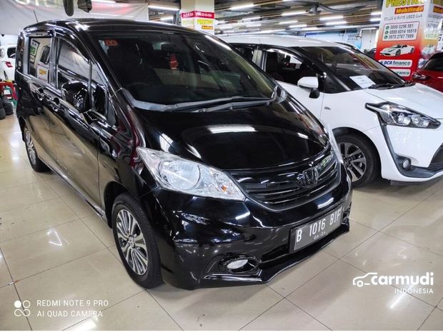 Beli Mobil Honda Freed  Baru  Bekas Kisaran Harga 