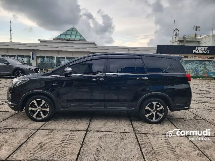 2022 Toyota Innova Venturer Wagon