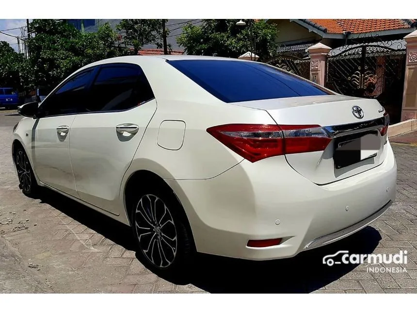 2015 Toyota Corolla Altis V Sedan