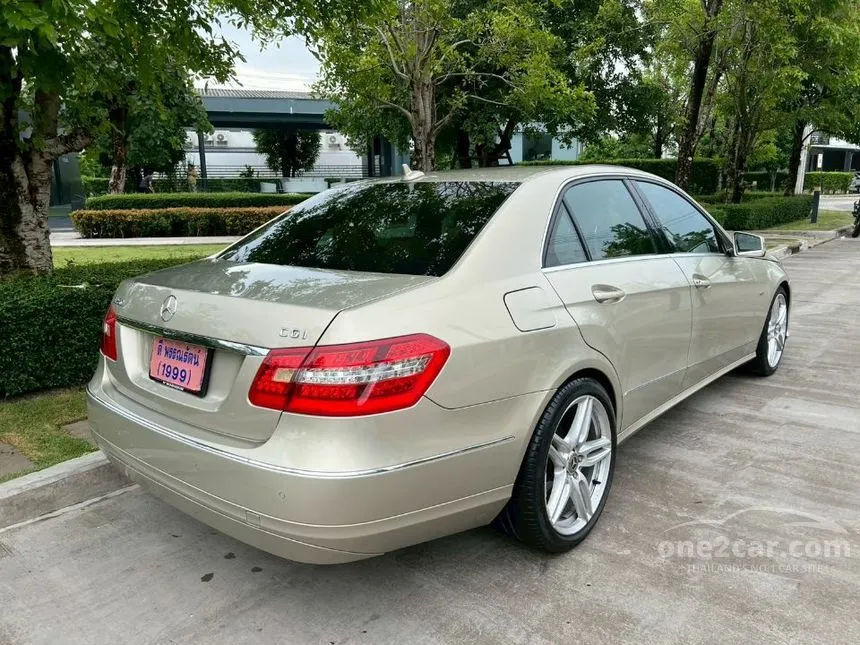 2011 Mercedes-Benz E250 CGI BlueEFFICIENCY Sedan