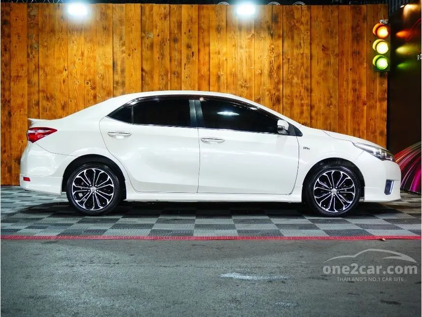 2014 Toyota Corolla Altis Esport Sedan