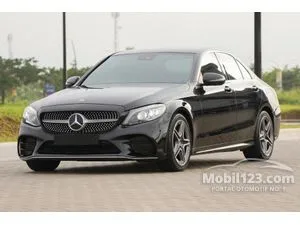 2019 Mercedes-Benz C300 2.0 AMG Line Sedan