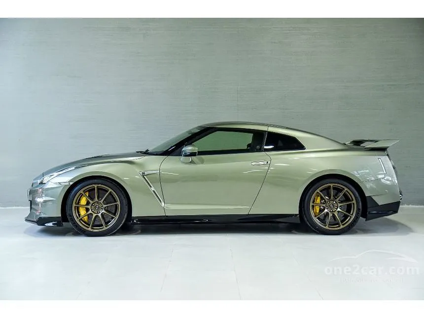 2024 Nissan GT-R T-Spec Coupe
