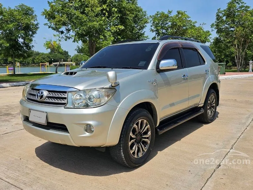 2011 Toyota FORTUNER V SUV