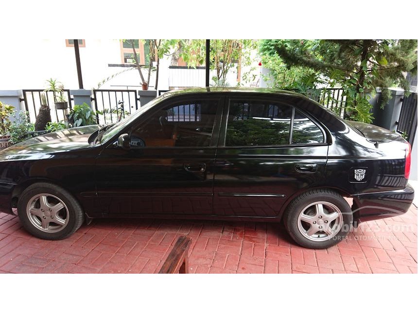 2001 Hyundai Accent Verna GLS Sedan