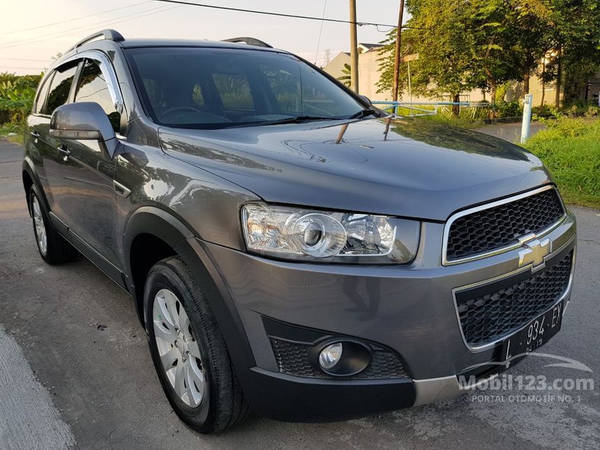 Jual Mobil  Chevrolet  Captiva  2013  C140 2 0 di Jawa Timur 