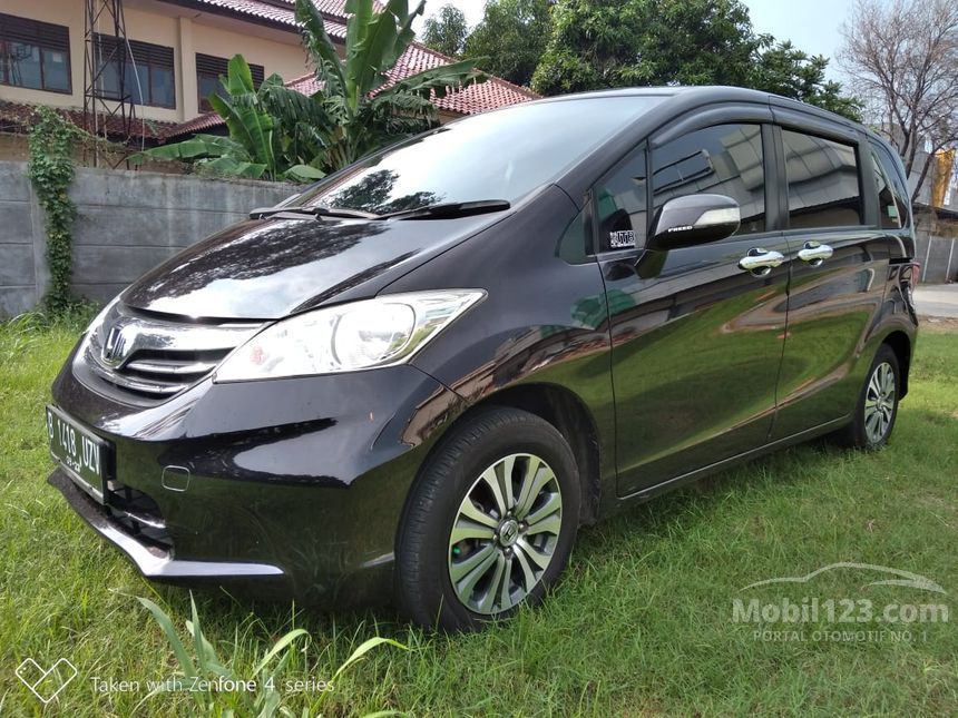 Jual Mobil Honda Freed 2013 E 1.5 di Jawa Barat Automatic ...