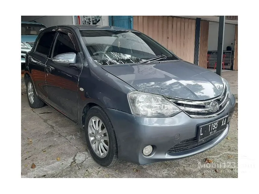 Jual Mobil Toyota Etios Valco 2014 E 1.2 di Jawa Timur Manual Hatchback Abu