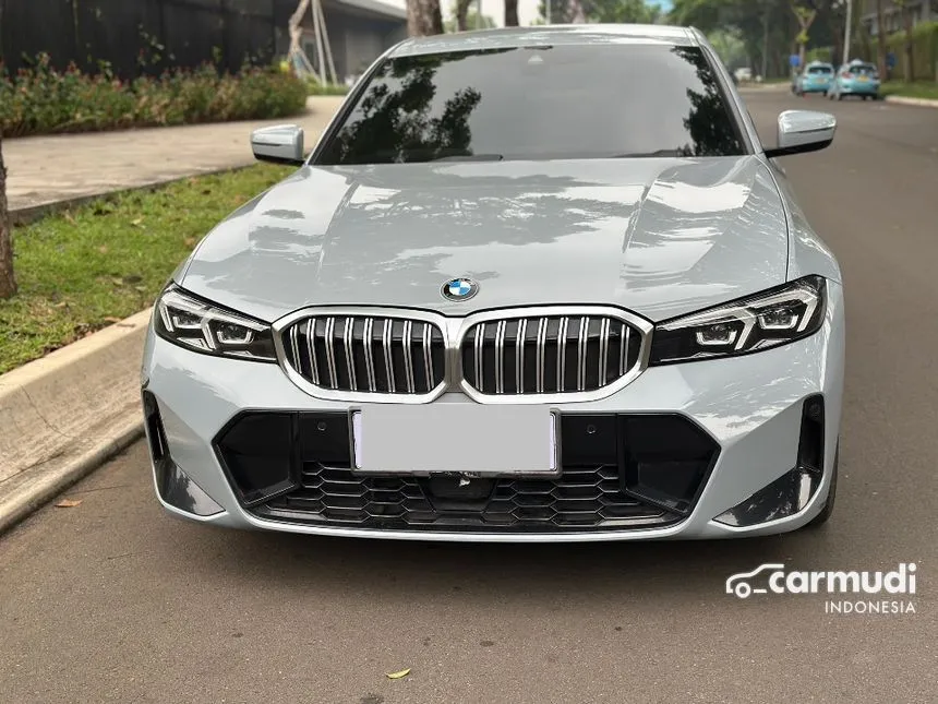 2023 BMW 320i M Sport Sedan