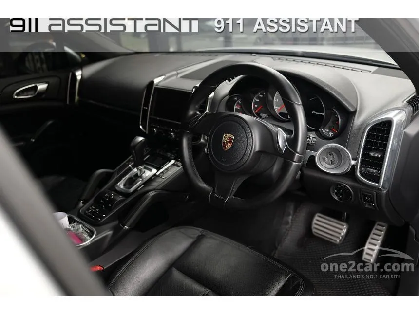 2014 Porsche CAYENNE S Hybrid SUV