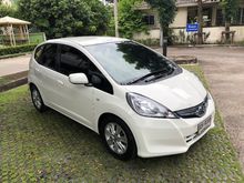 2011 Honda Jazz 1.5 (ปี 08-14) V i-VTEC Hatchback AT