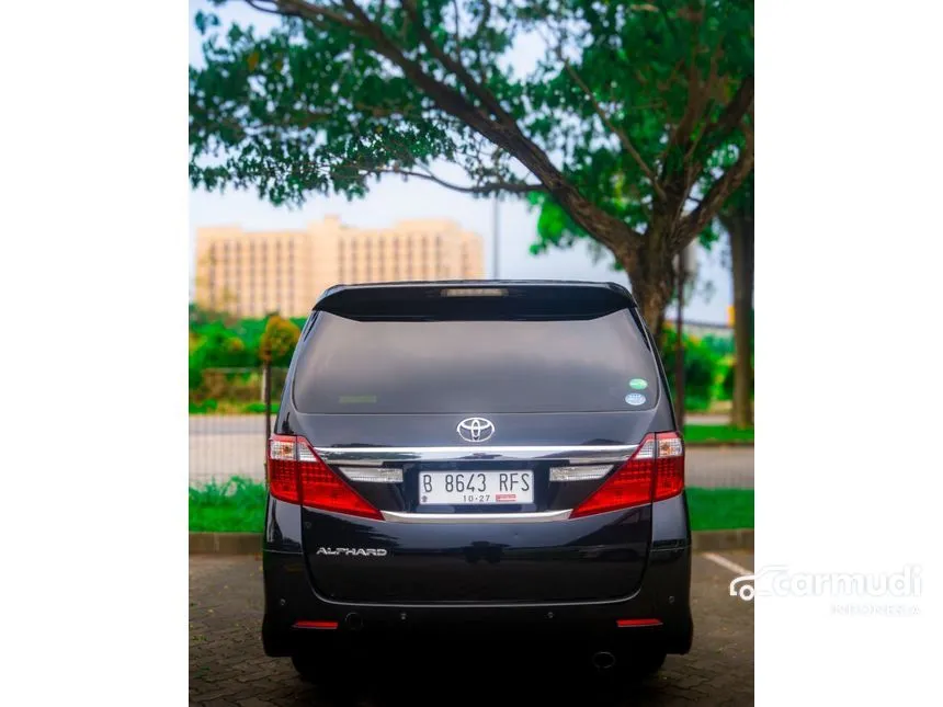 2013 Toyota Alphard G MPV