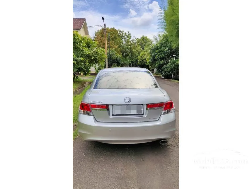2012 Honda Accord VTi-L Sedan