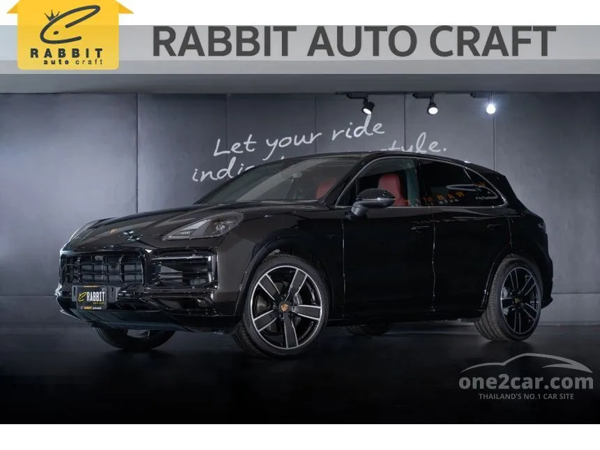 2023 Porsche Cayenne 3.0 E Hybrid 4WD SUV for sale on One2car