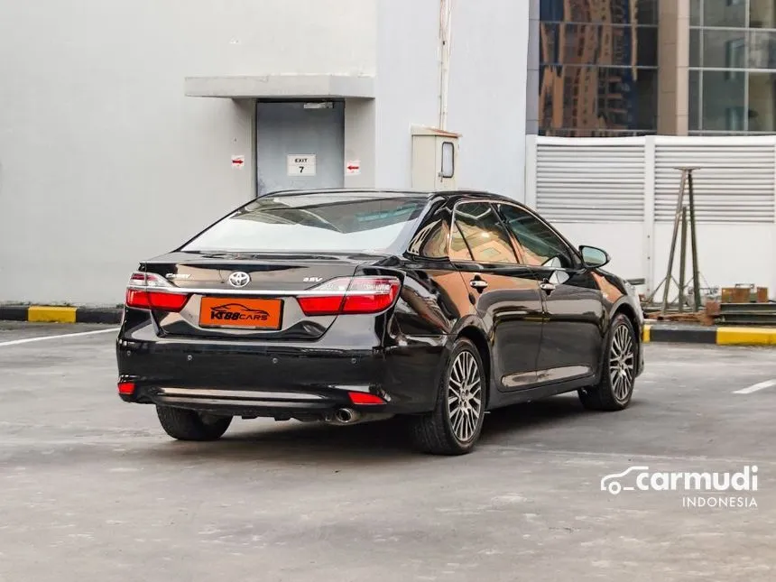 2017 Toyota Camry V Sedan