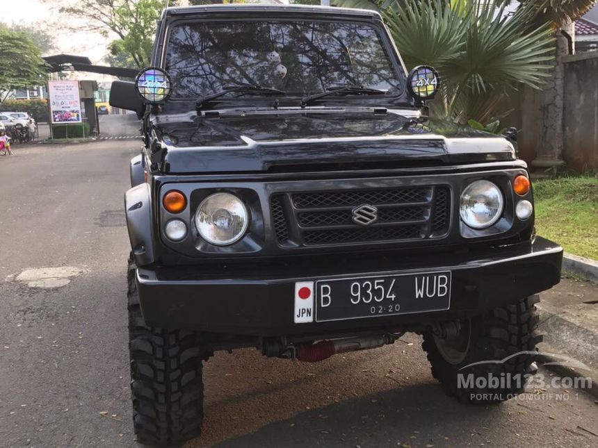 Jual Mobil Suzuki Jimny 2004 1.0 di DKI Jakarta Manual 