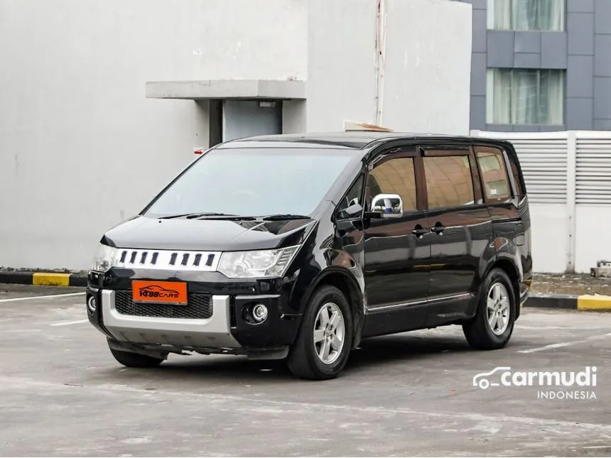 2014 Mitsubishi Delica D5 MPV