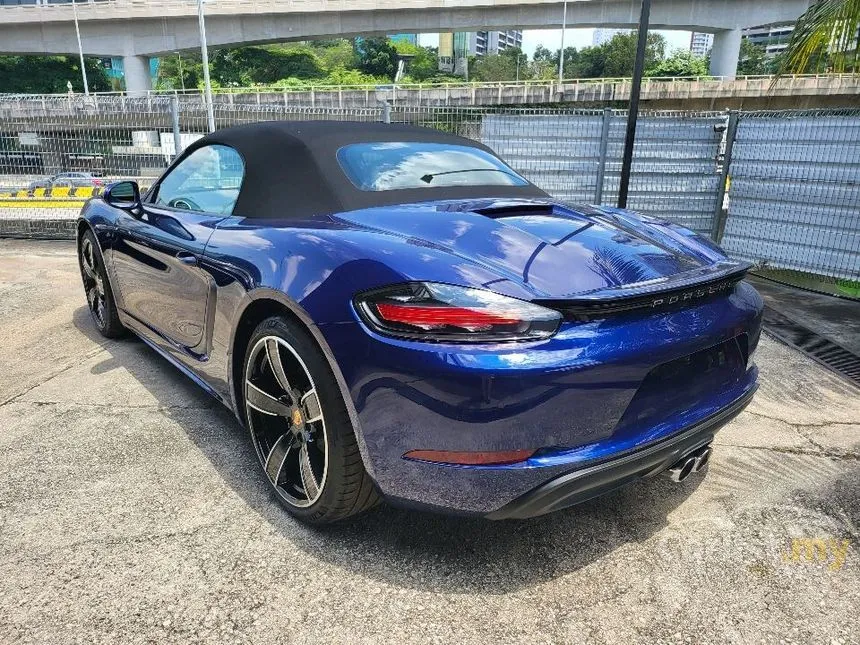 2021 Porsche 718 Boxster Convertible