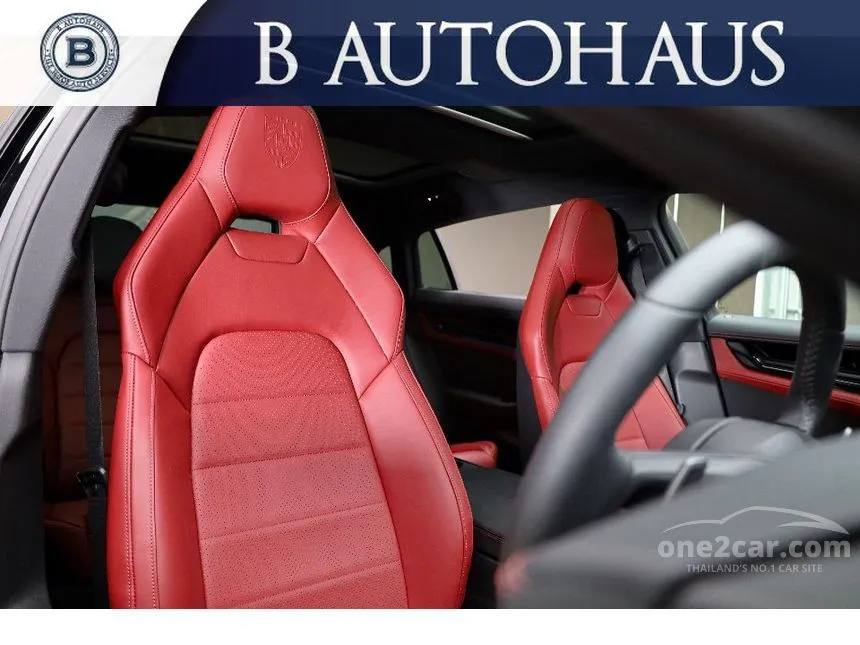 2025 Porsche Panamera 4 E-Hybrid Sedan