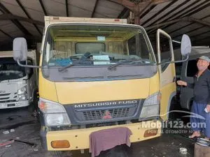 2017 Mitsubishi Colt Diesel 3.9 FE71 L Truck