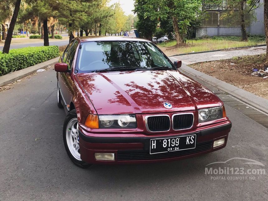 1996 BMW 323i E36 Sedan
