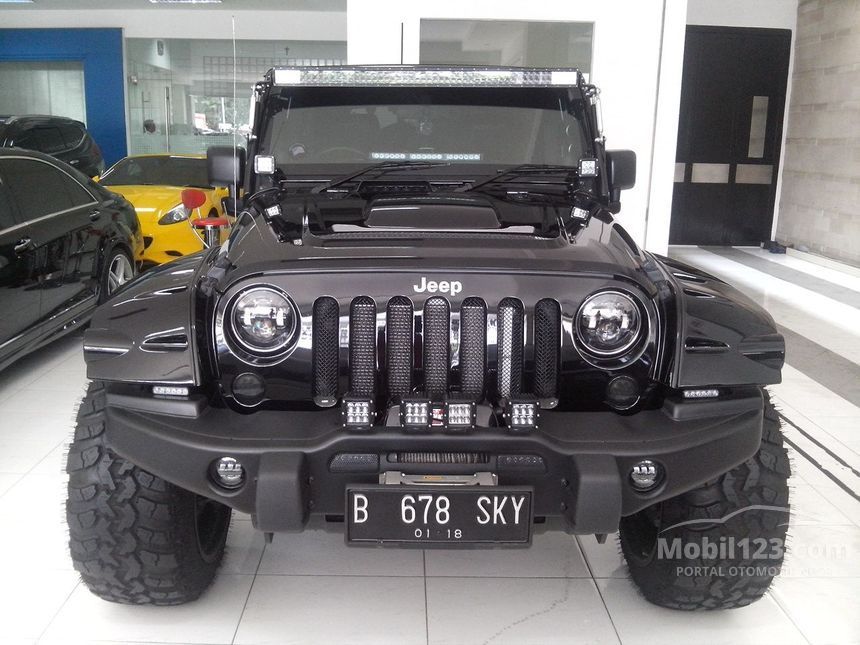 Jual Mobil Jeep Wrangler 2012 3.8 di Jawa Timur Automatic 