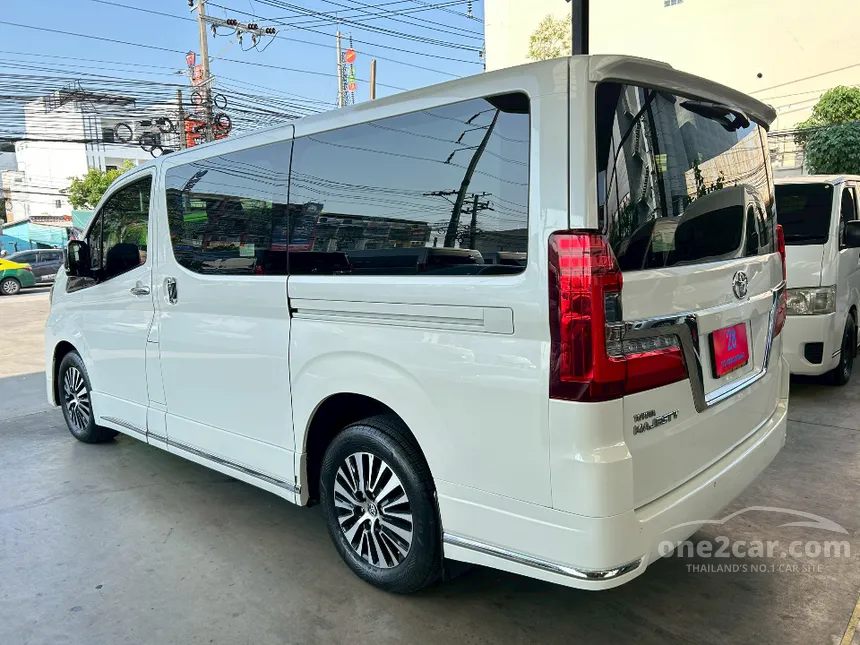 2020 Toyota Majesty Premium Van