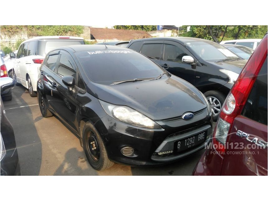 Jual Mobil Ford Fiesta 2011 Trend 1.4 di DKI Jakarta 