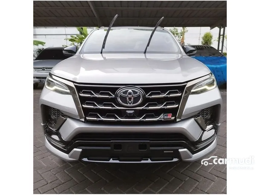 Jual Mobil Toyota Fortuner 2024 GR Sport 2.8 di Banten Automatic SUV Silver Rp 602.000.000