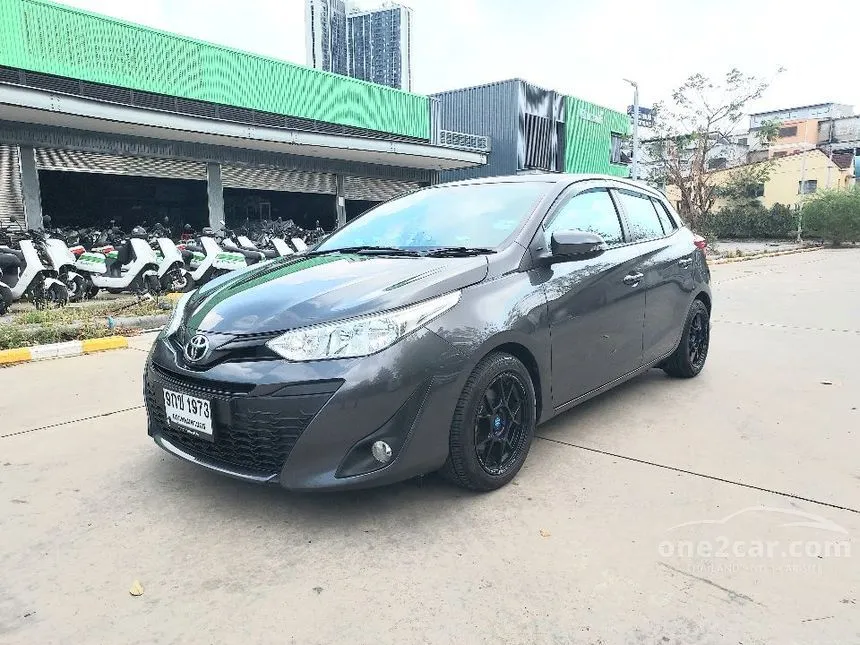2019 Toyota YARIS E Hatchback