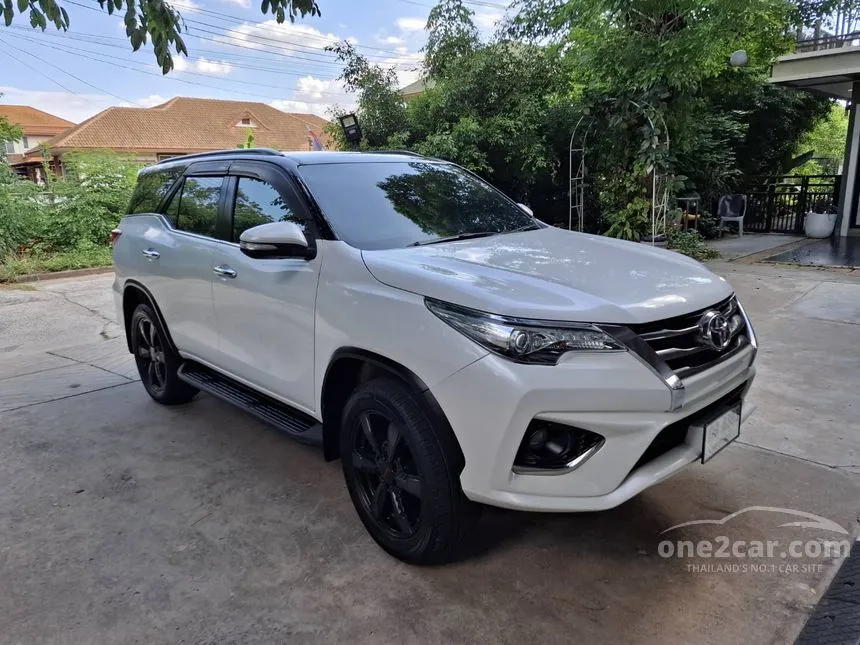2018 Toyota FORTUNER TRD Sportivo (2-Tone) SUV