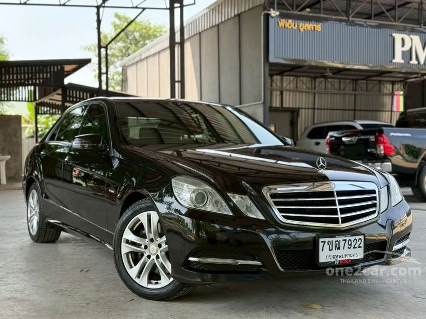 2011 Mercedes-Benz E250 Avantgarde CGI BlueEFFICIENCY Sedan