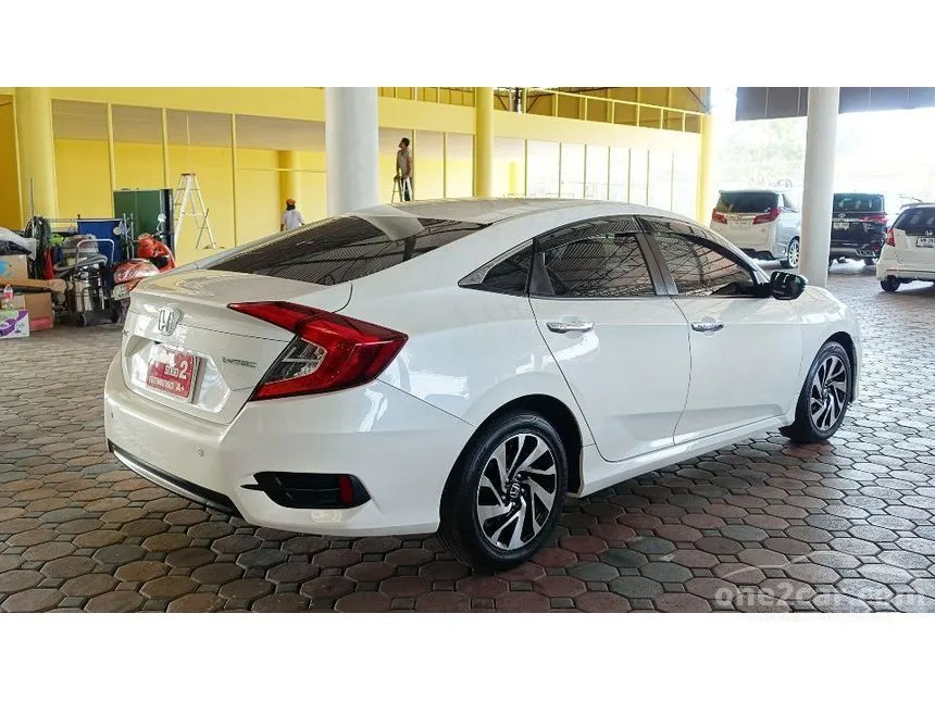2017 Honda Civic EL i-VTEC Sedan