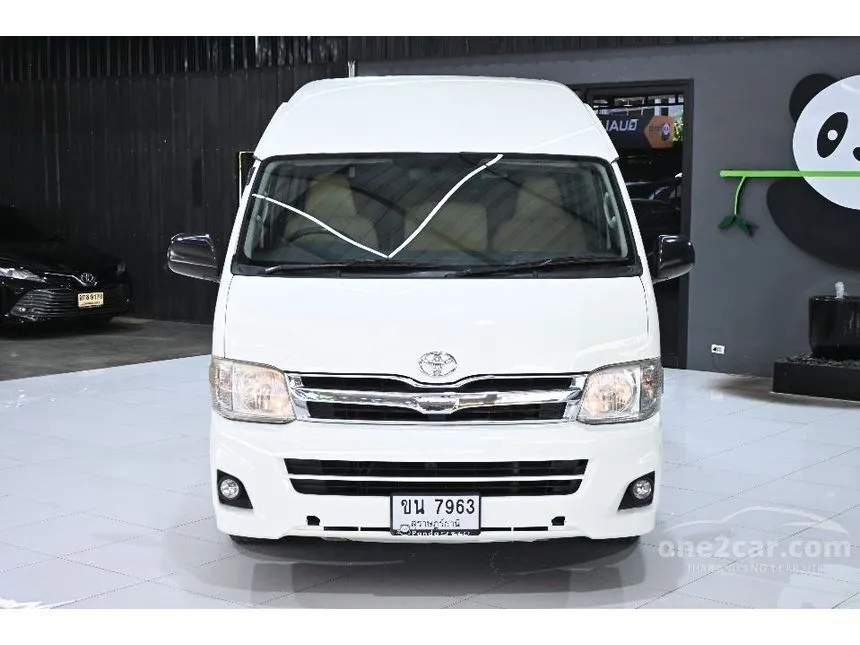 2011 Toyota HIACE D4D Van