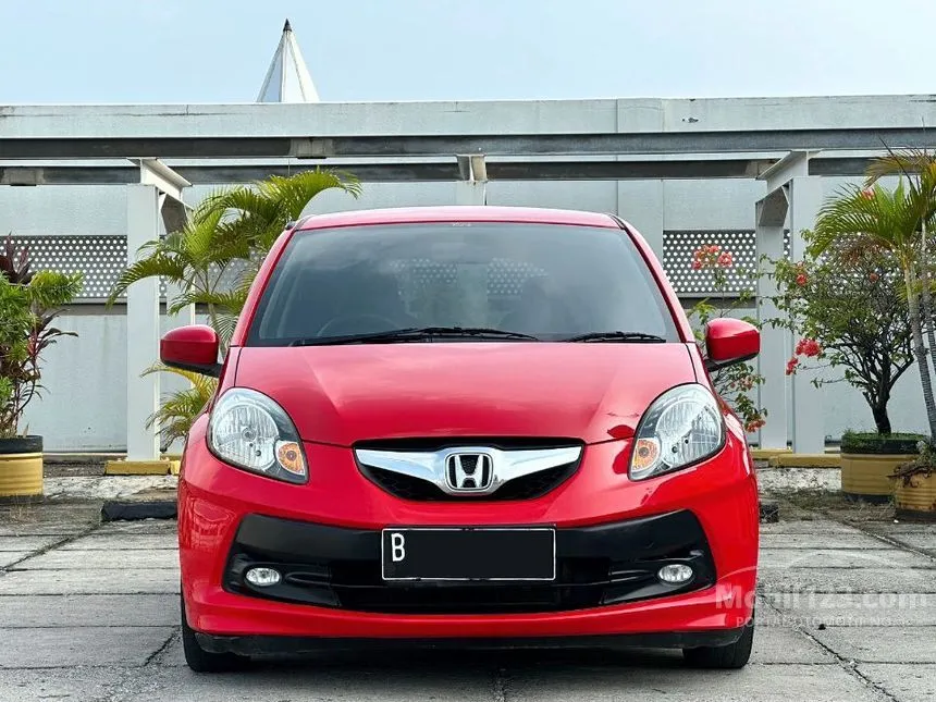 Jual Mobil Honda Brio 2015 E 1.2 di DKI Jakarta Automatic Hatchback Merah Rp 105.000.000