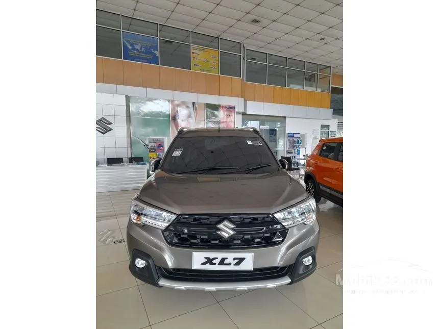 Jual Mobil Suzuki XL7 2024 ZETA 1.5 di DKI Jakarta Automatic Wagon Abu