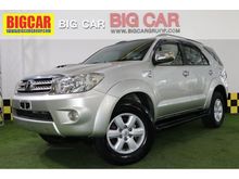 2009 Toyota Fortuner 3.0 (ปี 08-11) V SUV AT