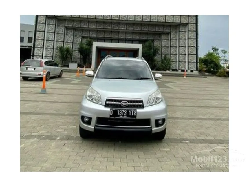 Jual Mobil Daihatsu Terios 2013 TX 1.5 di Jawa Barat Manual SUV Silver Rp 137.000.000