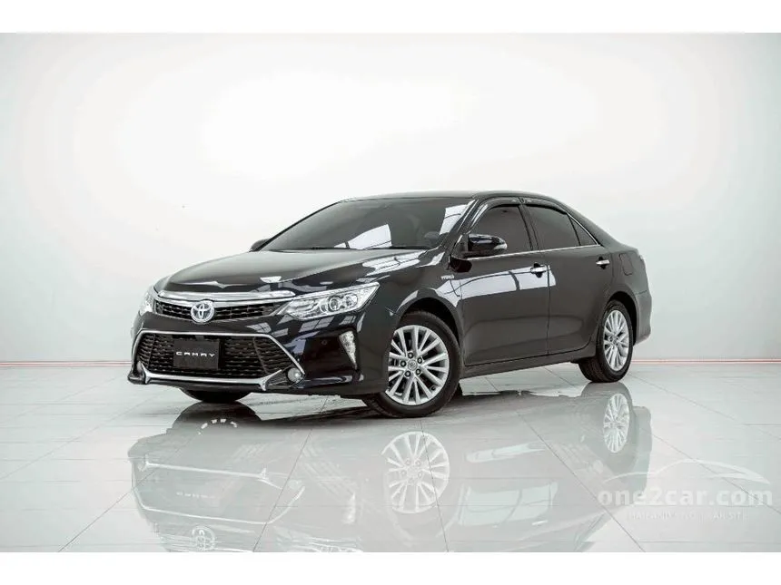 2016 Toyota CAMRY Hybrid Sedan