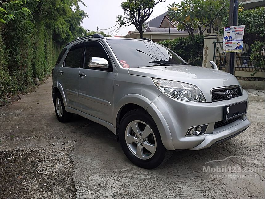 Jual Mobil Toyota Rush 2010 S 1.5 di Jawa Barat Automatic 