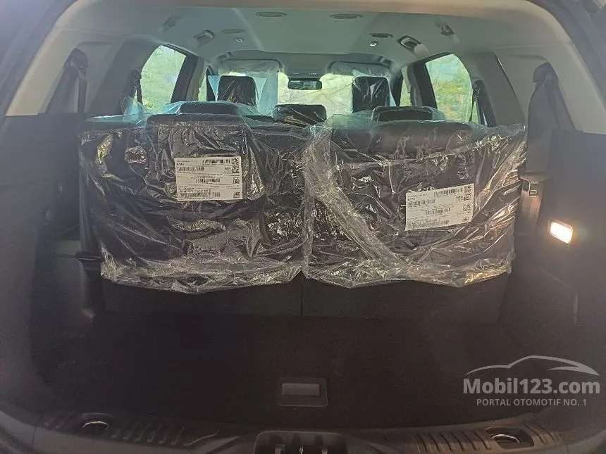 2025 Ford Everest Titanium SUV