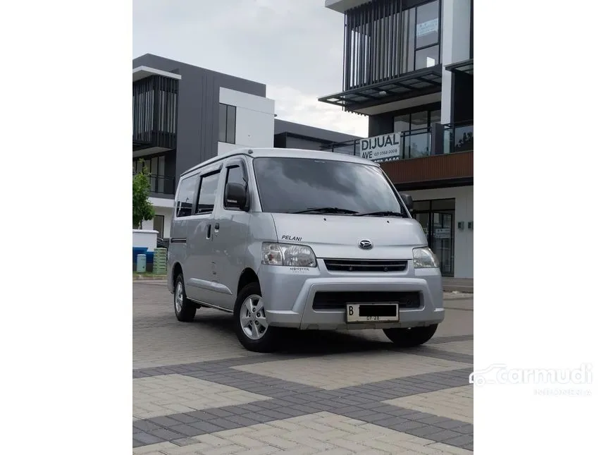 2018 Daihatsu Gran Max Mini Bus D Van