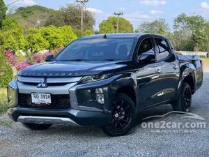 2022 Mitsubishi TRITON 2.5 GLX Double Cab Pickup