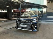 2018 Toyota Voxy 2.0 R80 wagon pajak panjang kilometer 9rb antik