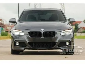 2019 BMW 330i 2.0 Sport Shadow Edition Sedan