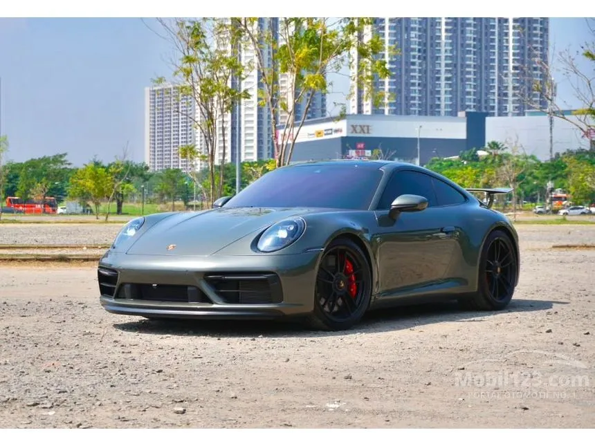 2022 Porsche 911 Carrera GTS Coupe